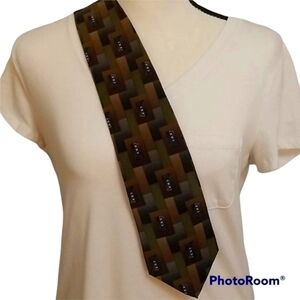 3/$30 VTG STONEHENGE Christopher Reeve Geometric Patchwork Silk Tie